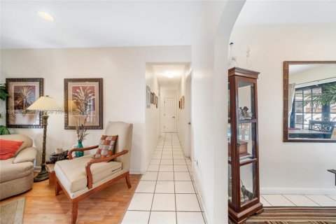Casa en venta en Palmetto Bay, Florida, 3 dormitorios, 204.76 m2 № 2031907 - foto 8