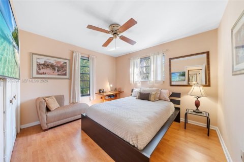 Casa en venta en Palmetto Bay, Florida, 3 dormitorios, 204.76 m2 № 2031907 - foto 11