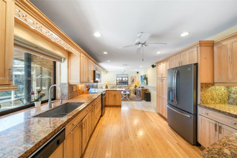 Casa en venta en Palmetto Bay, Florida, 3 dormitorios, 204.76 m2 № 2031907 - foto 18