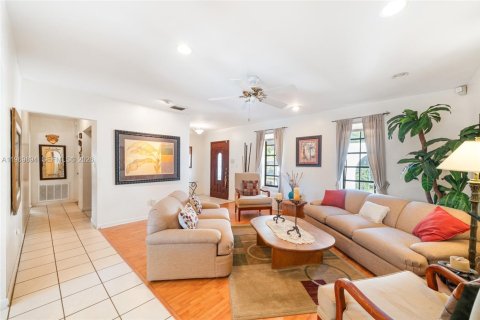 Casa en venta en Palmetto Bay, Florida, 3 dormitorios, 204.76 m2 № 2031907 - foto 7