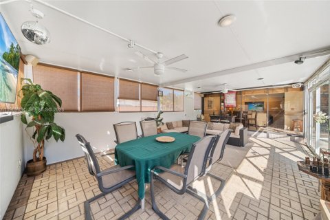 Casa en venta en Palmetto Bay, Florida, 3 dormitorios, 204.76 m2 № 2031907 - foto 26