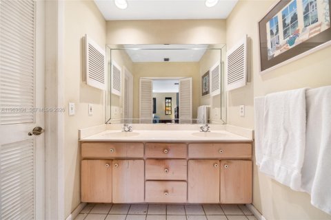 Casa en venta en Palmetto Bay, Florida, 3 dormitorios, 204.76 m2 № 2031907 - foto 14