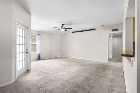 Condo in Longwood, Florida, 2 bedrooms № 2150260 - photo 9