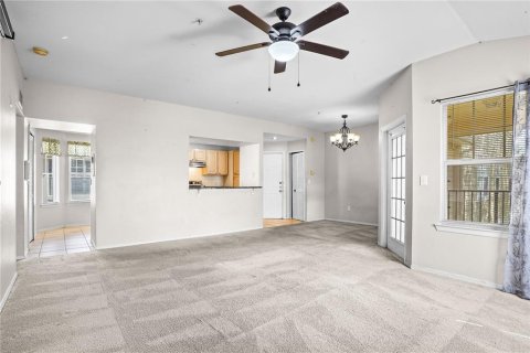 Condo in Longwood, Florida, 2 bedrooms № 2150260 - photo 12