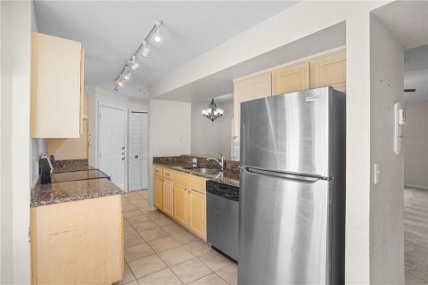Condo in Longwood, Florida, 2 bedrooms № 2150260 - photo 15