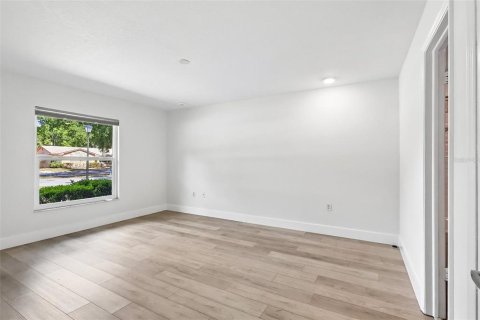 House in Orlando, Florida 3 bedrooms, 152.17 sq.m. № 2093392 - photo 20
