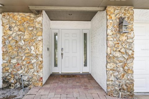 House in Orlando, Florida 3 bedrooms, 152.17 sq.m. № 2093392 - photo 3