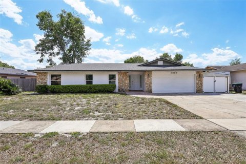 House in Orlando, Florida 3 bedrooms, 152.17 sq.m. № 2093392 - photo 2