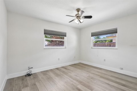 House in Orlando, Florida 3 bedrooms, 152.17 sq.m. № 2093392 - photo 30