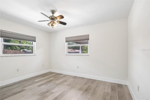 House in Orlando, Florida 3 bedrooms, 152.17 sq.m. № 2093392 - photo 26