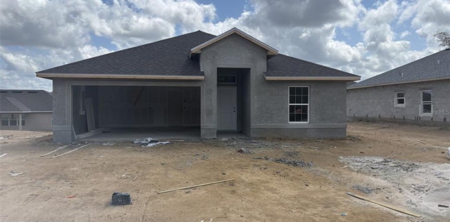 Casa en Citrus Springs, Florida 3 dormitorios, 140.47 m2 № 1532087