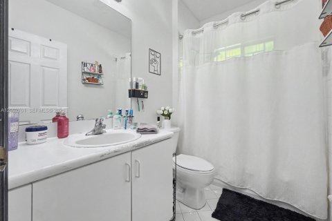 Casa en venta en Homestead, Florida, 3 dormitorios, 152.45 m2 № 2066423 - foto 15