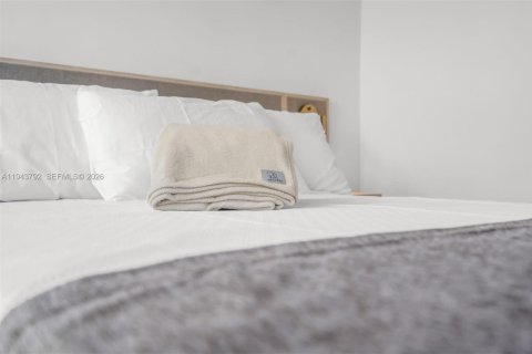 Copropriété à louer à Miami, Floride: 2 chambres № 2000594 - photo 17