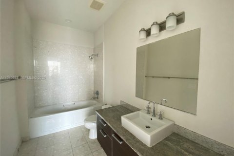 Снять в аренду кондоминиум в Майами, Флорида 1 спальня, 78.78м2, № 1998058 - фото 5