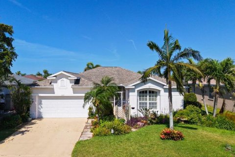 House in Bradenton, Florida 3 bedrooms, 154.31 sq.m. № 1659694 - photo 1