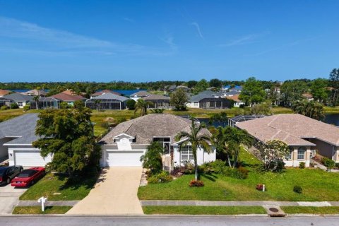 House in Bradenton, Florida 3 bedrooms, 154.31 sq.m. № 1659694 - photo 5