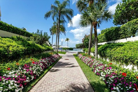 Condominio en venta en Palm Beach, Florida, 2 dormitorios, 165.37 m2 № 2147062 - foto 24