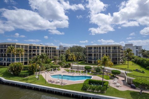 Condominio en venta en Palm Beach, Florida, 2 dormitorios, 165.37 m2 № 2147062 - foto 26