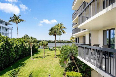 Condominio en venta en Palm Beach, Florida, 2 dormitorios, 165.37 m2 № 2147062 - foto 19