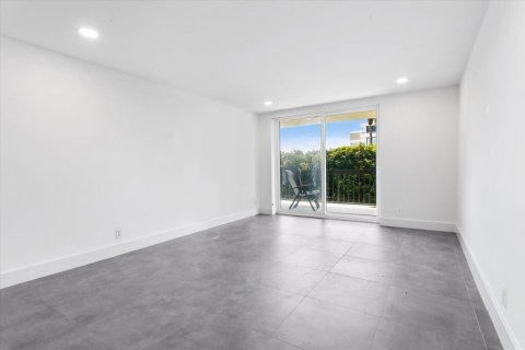 Condominio en venta en Palm Beach, Florida, 2 dormitorios, 165.37 m2 № 2147062 - foto 8