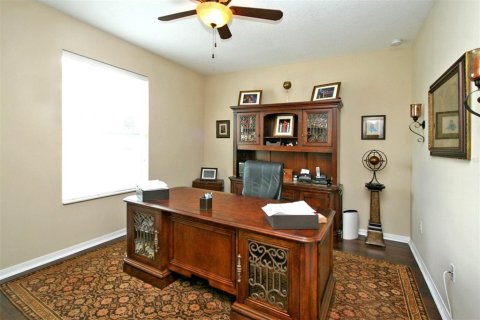 House in Clermont, Florida 3 bedrooms, 294.04 sq.m. № 2225637 - photo 11