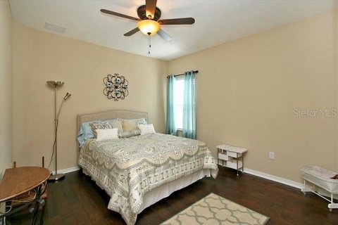 House in Clermont, Florida 3 bedrooms, 294.04 sq.m. № 2225637 - photo 17