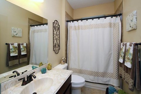 House in Clermont, Florida 3 bedrooms, 294.04 sq.m. № 2225637 - photo 20