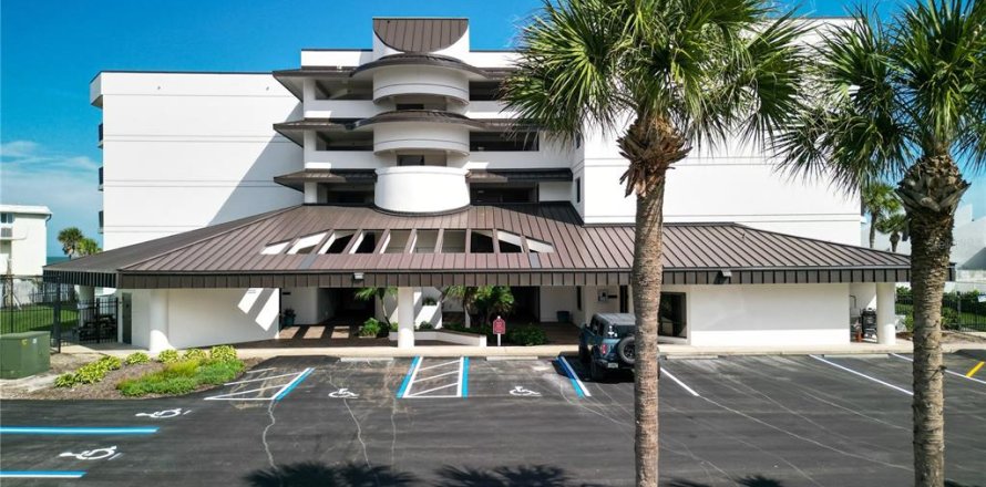 Condo à New Smyrna Beach, Floride, 2 chambres  № 2413574