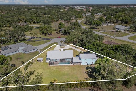 Casa en Venice, Florida 5 dormitorios, 311.97 m2 № 2424307