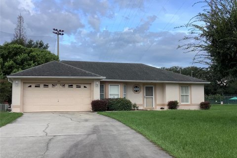 Villa ou maison à Winter Garden, Floride 3 chambres, 143.07 m2 № 2283704