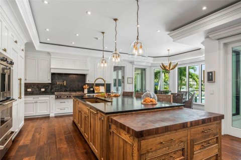 Casa en venta en Longboat Key, Florida, 5 dormitorios, 569.03 m2 № 1391289 - foto 10