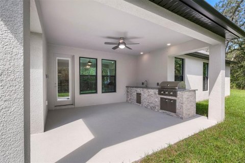 House in Hudson, Florida 3 bedrooms, 278.24 sq.m. № 2148610 - photo 14
