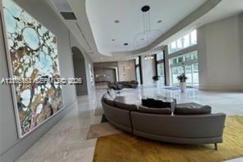 Condo in Aventura, Florida, 2 bedrooms № 2412767 - photo 4