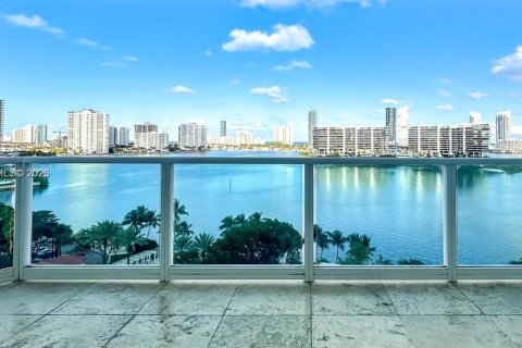 Condo in Aventura, Florida, 2 bedrooms № 2412767