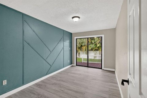 Villa ou maison à vendre à Tampa, Floride: 3 chambres, 136.19 m2 № 2093409 - photo 16