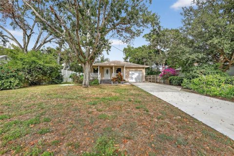 Villa ou maison à vendre à Tampa, Floride: 3 chambres, 136.19 m2 № 2093409 - photo 2