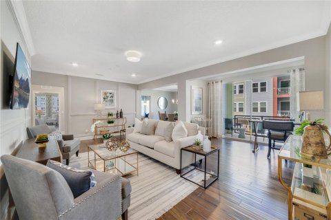 Condominio en venta en Orlando, Florida, 3 dormitorios, 167.69 m2 № 1527713 - foto 2