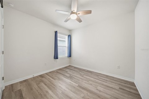 House in Odessa, Florida 3 bedrooms, 140.84 sq.m. № 2408756 - photo 16