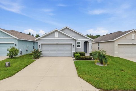 House in Odessa, Florida 3 bedrooms, 140.84 sq.m. № 2408756