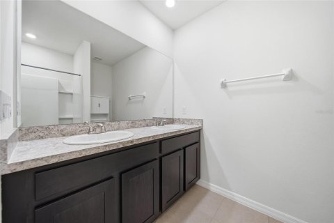 House in Odessa, Florida 3 bedrooms, 140.84 sq.m. № 2408756 - photo 23