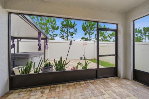 House in Odessa, Florida 3 bedrooms, 140.84 sq.m. № 2408756 - photo 25