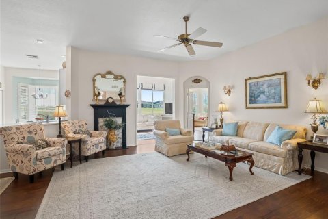 House in Summerfield, Florida 3 bedrooms, 149.85 sq.m. № 2215150 - photo 10