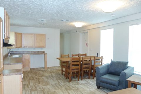 Casa en venta en Okeechobee, Florida, 3 dormitorios, 78.04 m2 № 1693189 - foto 9