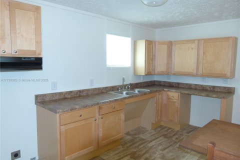 Casa en venta en Okeechobee, Florida, 3 dormitorios, 78.04 m2 № 1693189 - foto 4