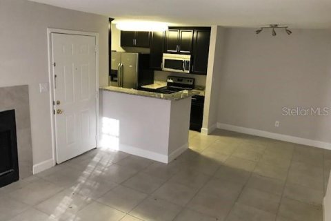 Condo in Orlando, Florida, 1 bedroom  № 1894440 - photo 15