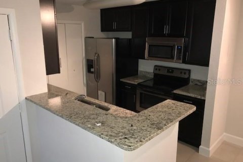 Condo in Orlando, Florida, 1 bedroom  № 1894440 - photo 6