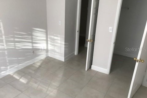 Condo in Orlando, Florida, 1 bedroom  № 1894440 - photo 17
