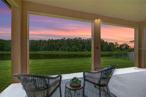 Casa en venta en Wesley Chapel, Florida, 5 dormitorios, 308.99 m2 № 1819053 - foto 4