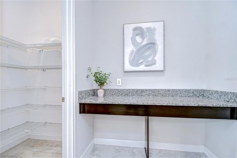 Casa en venta en Wesley Chapel, Florida, 5 dormitorios, 308.99 m2 № 1819053 - foto 23