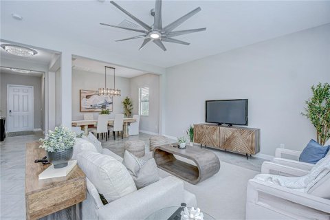Casa en venta en Wesley Chapel, Florida, 5 dormitorios, 308.99 m2 № 1819053 - foto 17